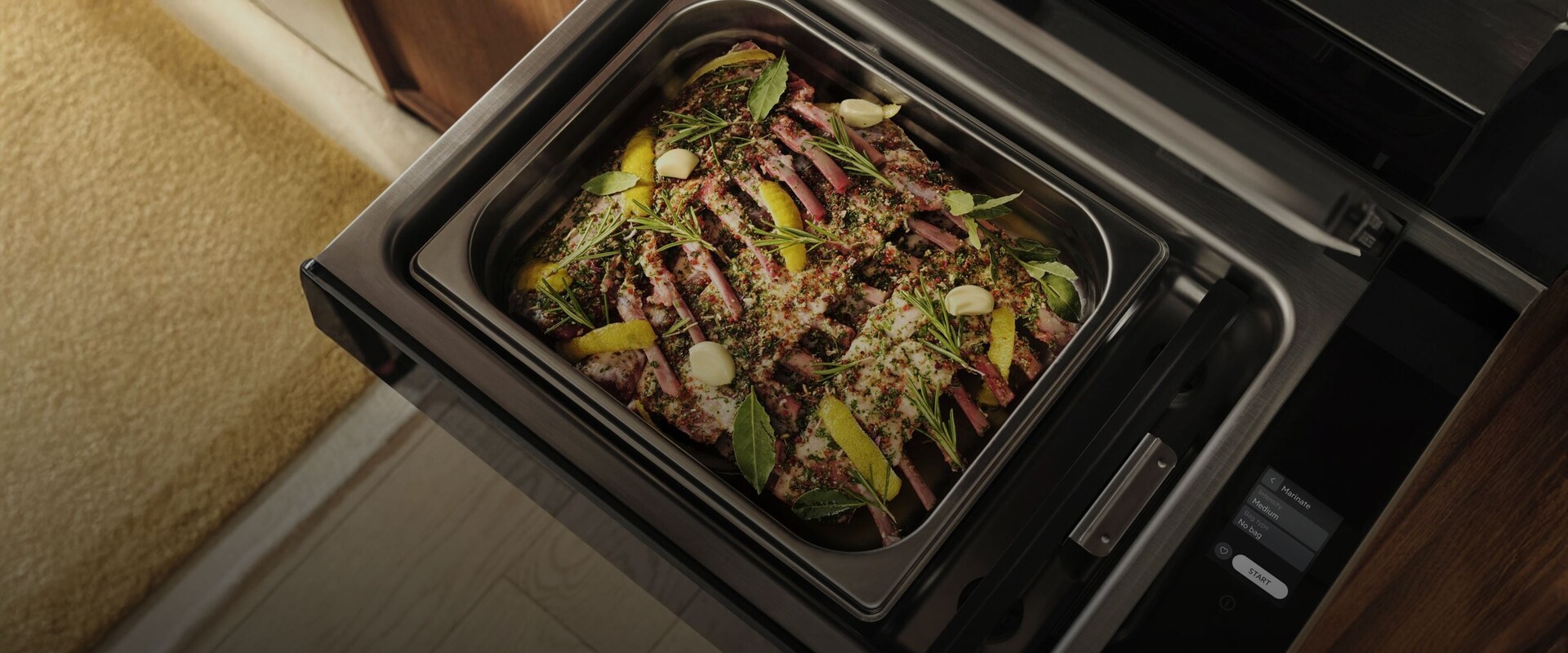 Marinert lammerygg i vakuumpakkerskuff